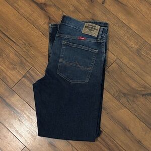 Wrangler Men's Dark Blue Straight Jeans